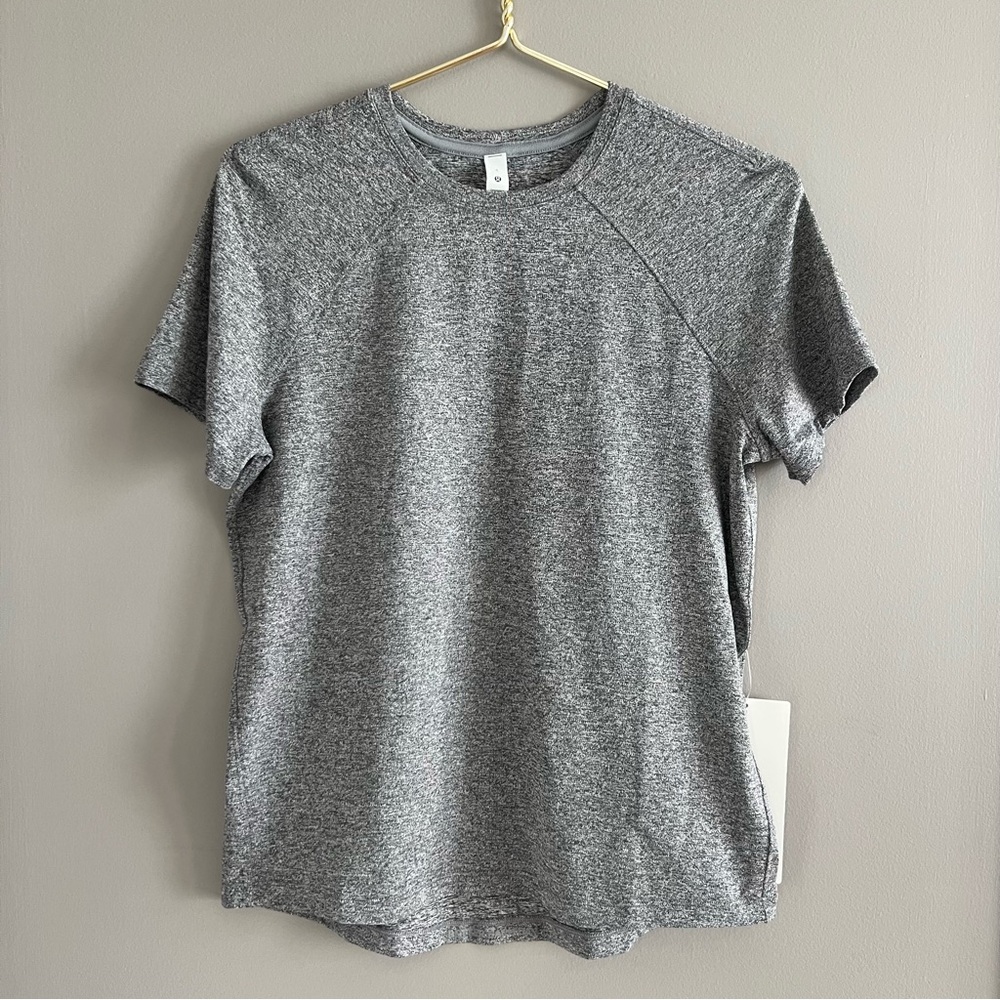 Lululemon Athletica License to Train Classic-Fit Shirt in Heathered Black Size 4